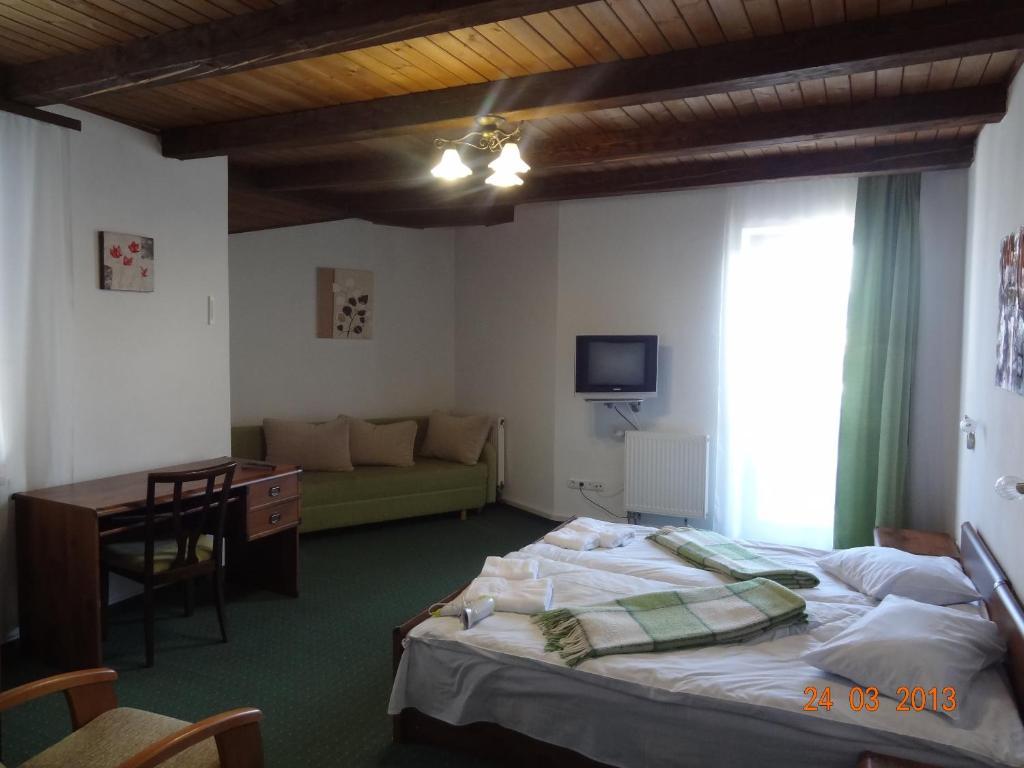 Alpenhof Pansion Hotel สลาฟสเก ห้อง รูปภาพ